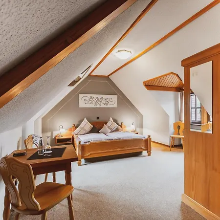 Värdshus Fremden- Und Monteurzimmer 