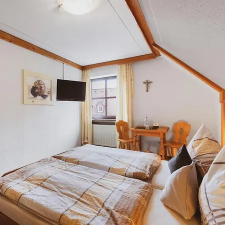 Fremden- Und Monteurzimmer 