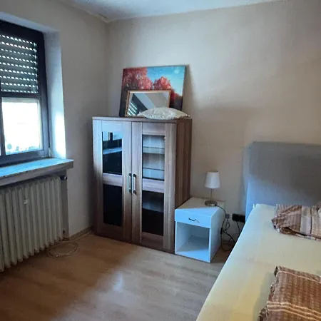 Fremden- Und Monteurzimmer 